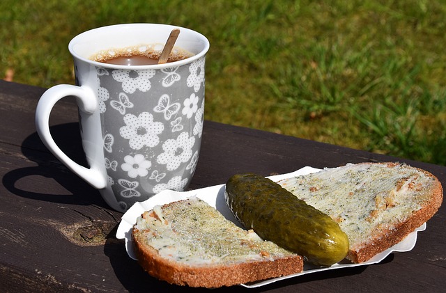 方面毫不逊 方面毫不逊